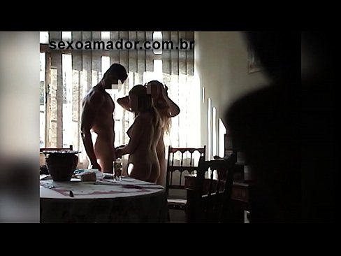 ❤️ Spolni prijatelji povabijo ogromnega moškega in trojček z njim ❤️❌ Porno fb na sl.naughtyhentai.ru ❌️❤